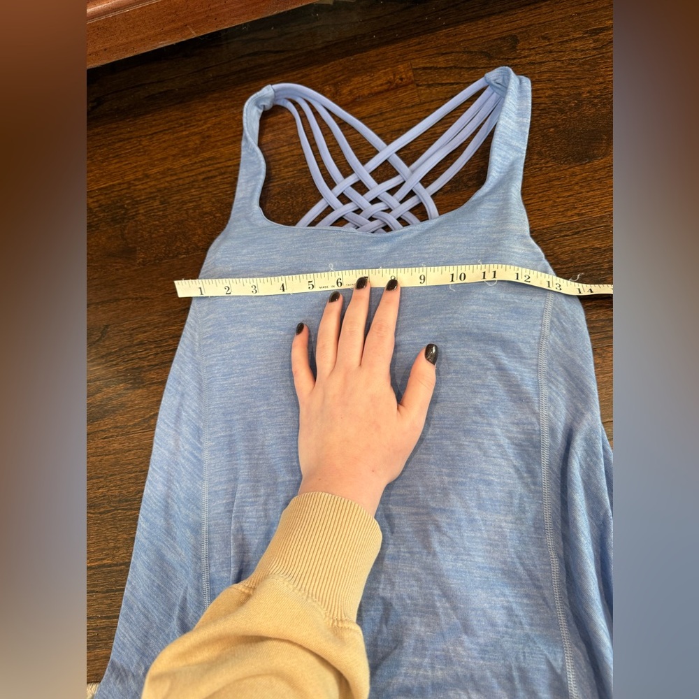 Lululemon wild tank top blue and black cheetah bra attached size 6 EUC - Picture 4 of 5